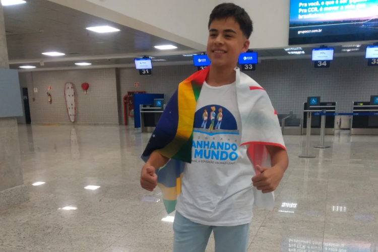 Dia das Mães no Ganhando o Mundo: orgulhosos, alunos e familiares celebrarão à distância