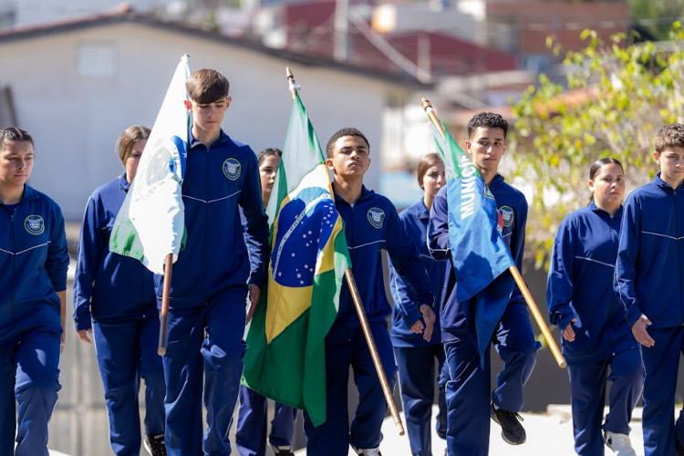 Com aporte de R$ 1,1 milhão, Estado reforma Colégio Cívico-Militar de Almirante Tamandaré