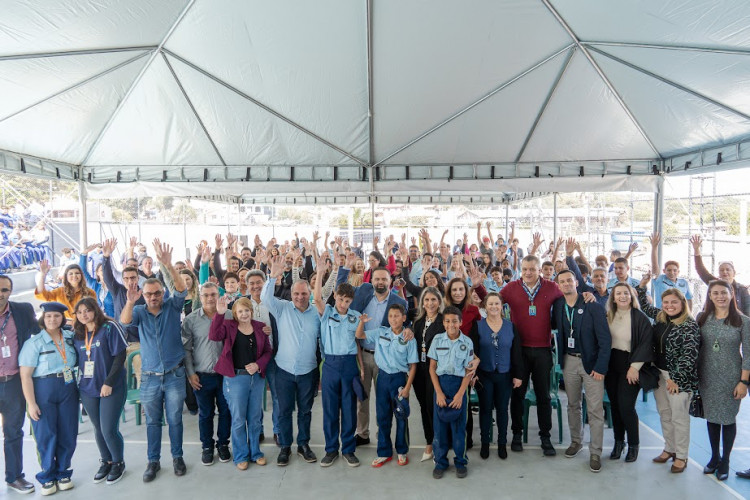 Com aporte de R$ 1,1 milhão, Estado reforma Colégio Cívico-Militar de Almirante Tamandaré