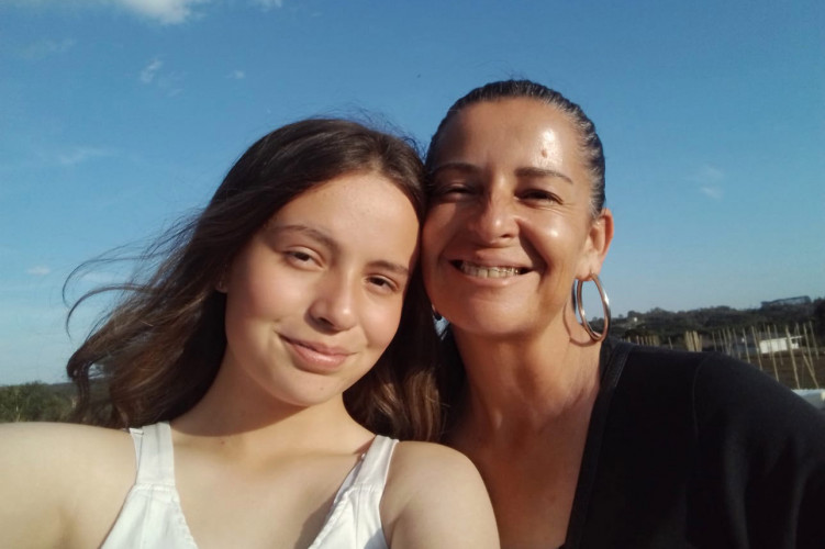 Dia das Mães no Ganhando o Mundo: orgulhosos, alunos e familiares celebrarão à distância