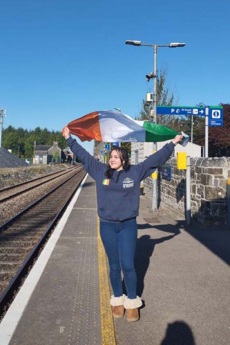 Da zona rural de Palmas para a Irlanda: Luiza Damaratt sonha mais alto após o intercâmbio