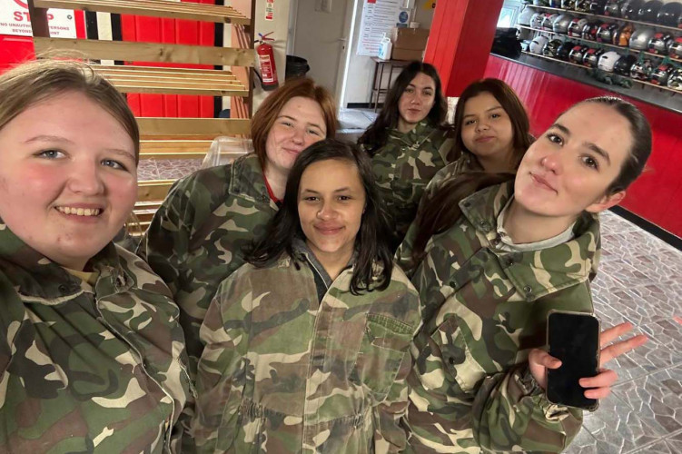 Da zona rural de Palmas para a Irlanda: Luiza Damaratt sonha mais alto após o intercâmbio