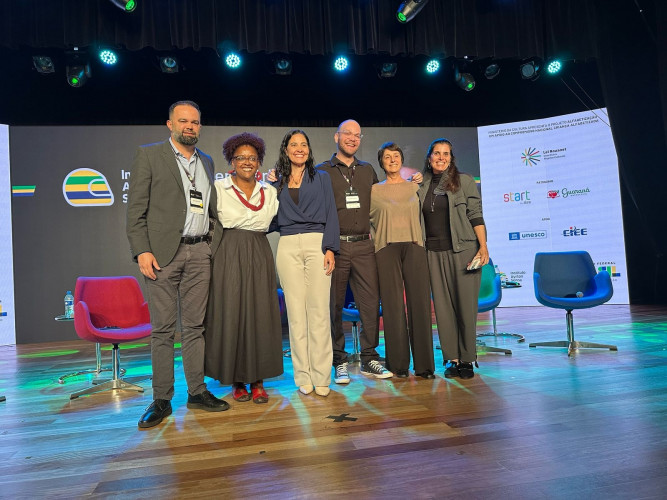 Formação de professores e uso de IA marcam participação do Paraná em seminário nacional de alfabetização