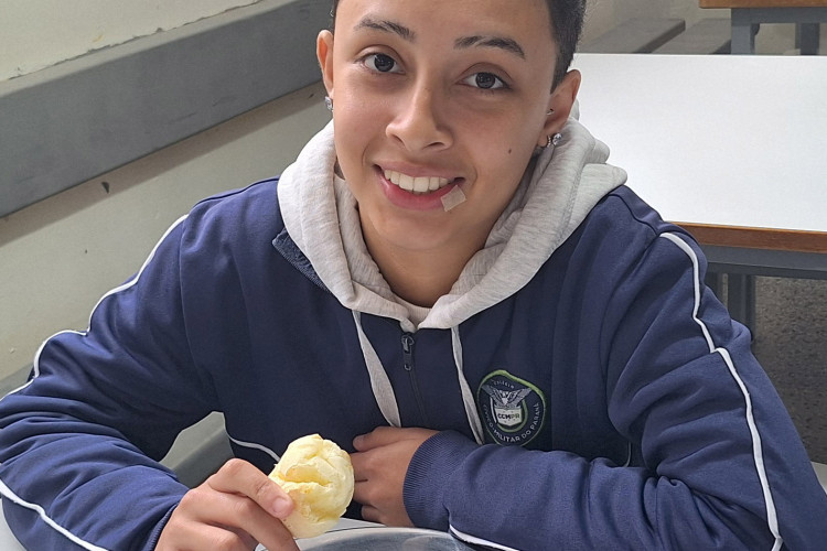 Sucesso nos lanches: escolas estaduais agora têm pães de queijo e palitos de queijo