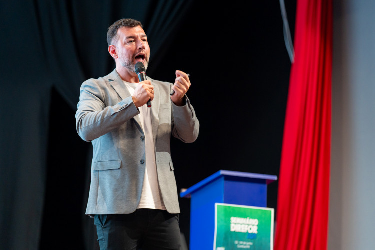 Seminário reforça o papel estratégico de diretores na recomposição das aprendizagens