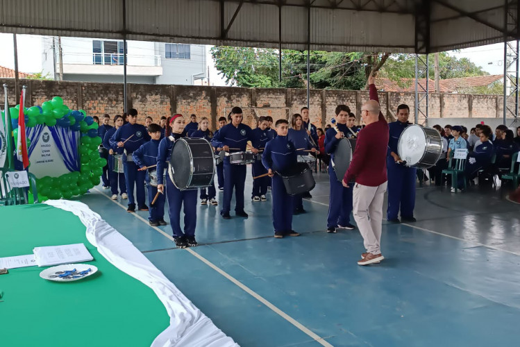 Fanfarra de colégio de Telêmaco Borba impulsiona frequência escolar e disciplina dos alunos
