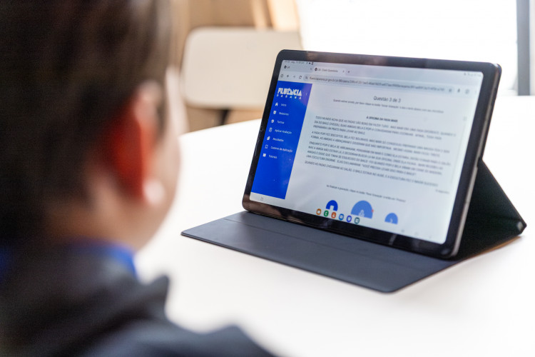 Com Fluência Paraná, Governo usa Inteligência Artificial para apoiar alfabetização de crianças