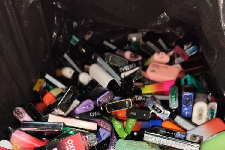 Secretaria da Educação promove ação de recolhimento e descarte de cigarros eletrônicos