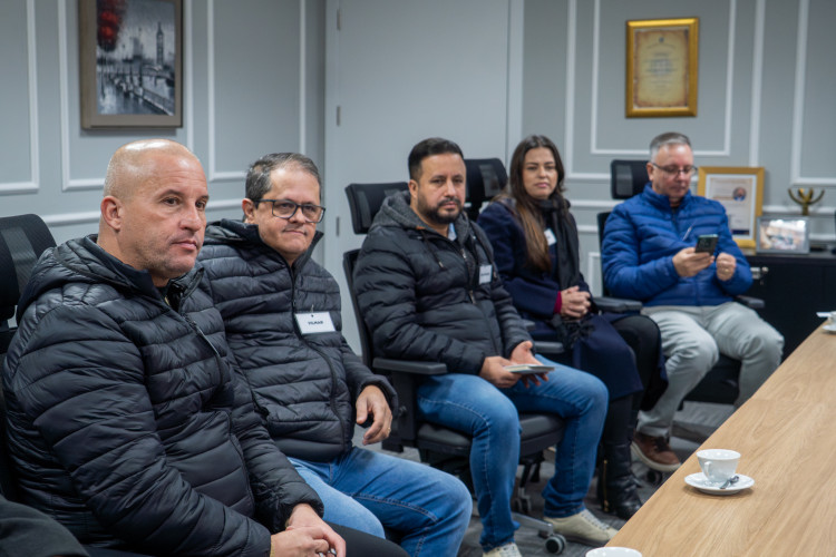 Secretário da Educação ouve diretores e reforça ações para desafios da rotina escolar