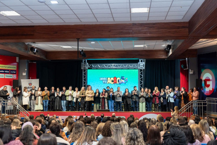 Investigação Saeb: evento de formação para professores debate práticas pedagógicas inovadoras e interdisciplinares na rede estadual