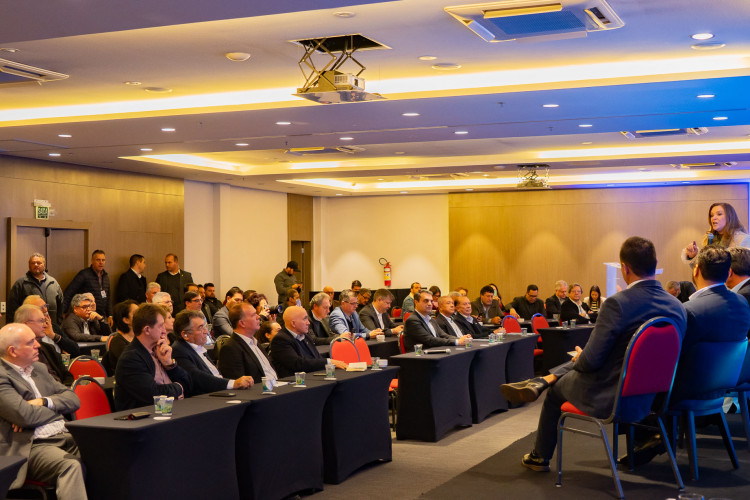 Apoio da Ocepar vai fortalecer cooperativas implementadas em colégios agrícolas