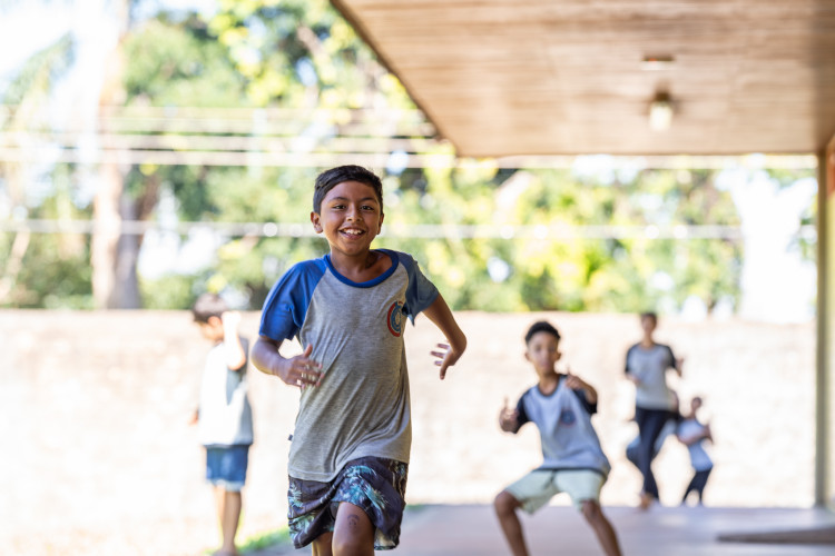 Rede estadual retoma aulas na segunda com 988 novos professores e mais intercâmbios