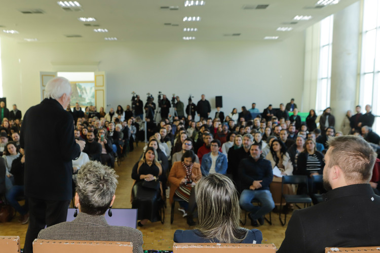 Nomeação de mais 988 professores para a rede fortalece a educação estadual