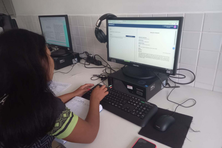 Internet de alta velocidade leva inclusão às escolas indígenas do Paraná