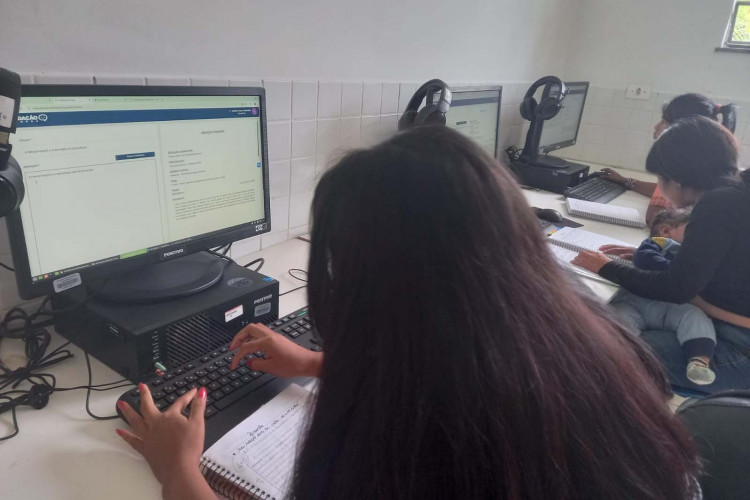 Internet de alta velocidade leva inclusão às escolas indígenas do Paraná