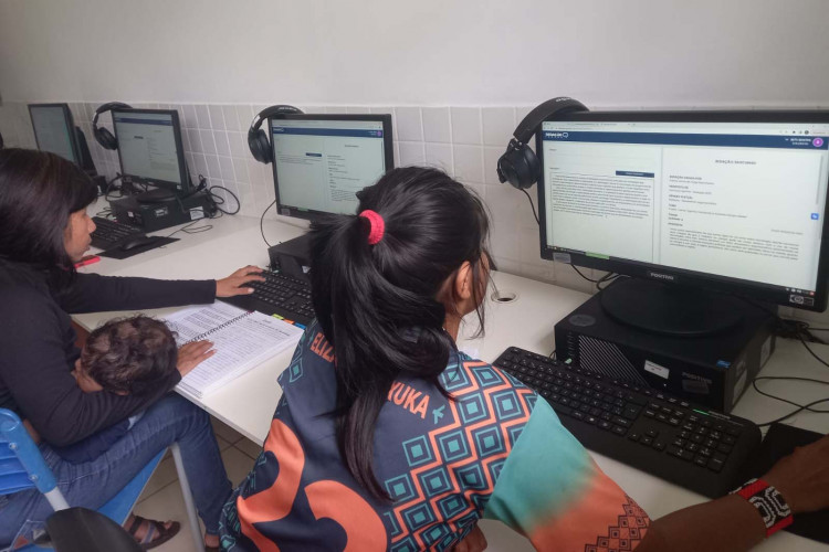 Internet de alta velocidade leva inclusão às escolas indígenas do Paraná