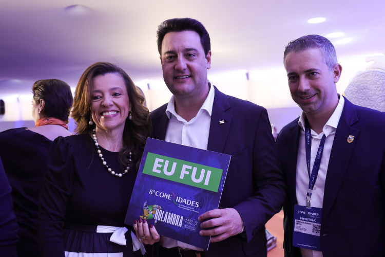 Ratinho Junior compartilha projetos de sucesso da educação no Conexidades