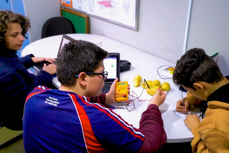 Programa da Rede Estadual incentiva alunos superdotados a desenvolver suas habilidades