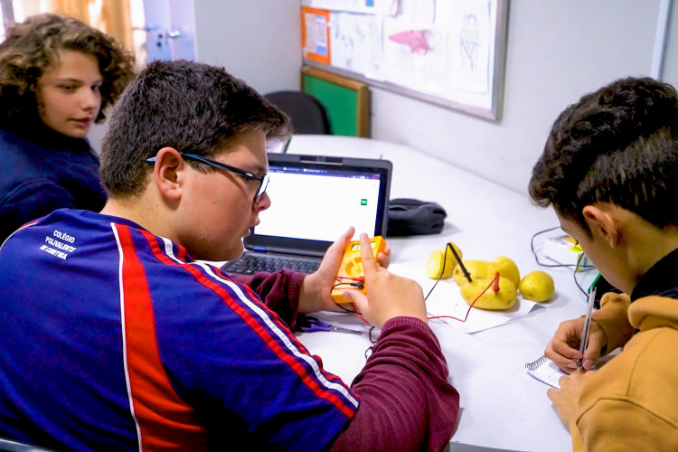Programa da Rede Estadual incentiva alunos superdotados a desenvolver suas habilidades