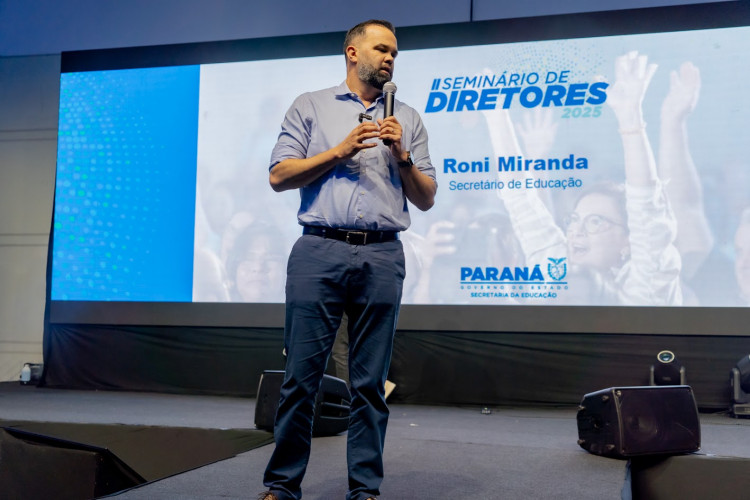 Secretaria de Educação promove encontro formativo para diretores da rede.