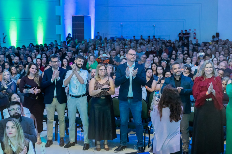 Secretaria de Educação promove encontro formativo para diretores da rede.