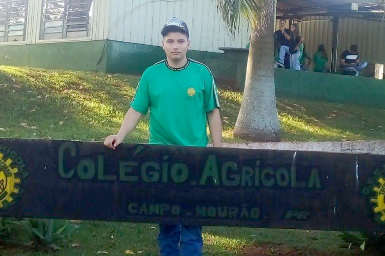 Gustavo Oliveira de Santi, do Centro Estadual Profissional de Educação Profissional Agrícola de Campo Mourão, é um dos selecionados para o Ganhando o Mundo Agrícola.