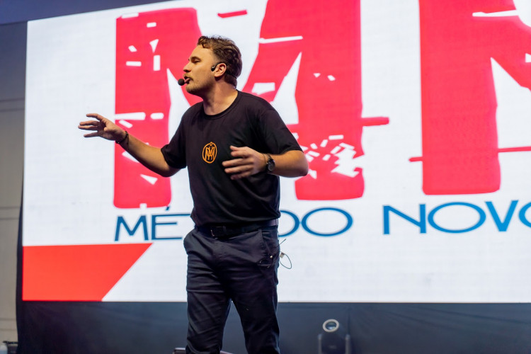 Secretaria de Educação promove encontro formativo para diretores da rede.