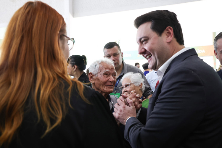 Ratinho Junior compartilha projetos de sucesso da educação no Conexidades