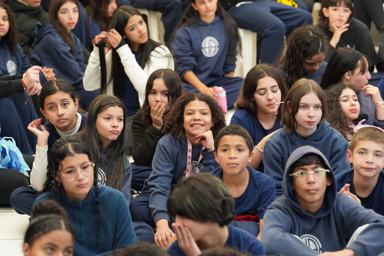 Colégio Hildebrando promove gincana inspirada em Harry Potter