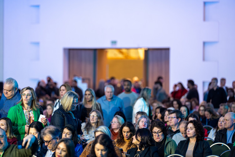 Estado vai entregar 3 mil aparelhos de ar-condicionado para escolas dos Campos Gerais