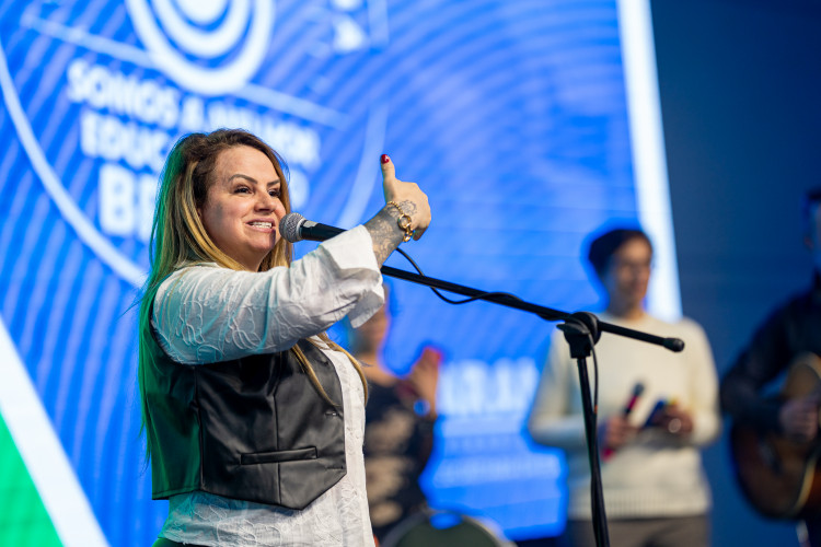 Estado vai entregar 3 mil aparelhos de ar-condicionado para escolas dos Campos Gerais