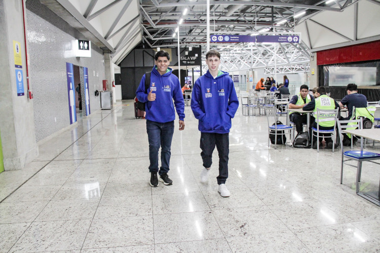 Intercâmbio inédito: 50 alunos de Colégios Agrícolas do Paraná embarcam para os EUA