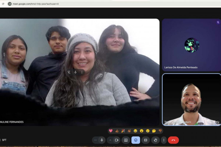 Alunos do Paraná chegam à semifinal de competição com projeto de sabonete antipulgas