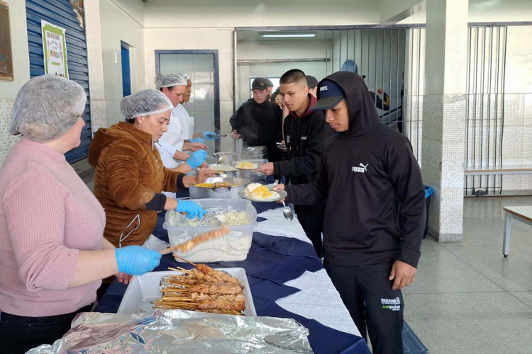 Música, arte e mágica: escolas estaduais celebram Dia do Estudante com ações lúdicas