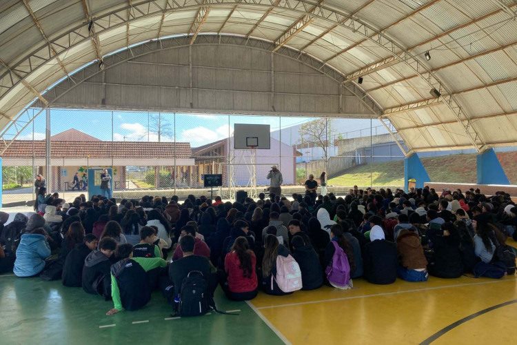 Música, arte e mágica: escolas estaduais celebram Dia do Estudante com ações lúdicas