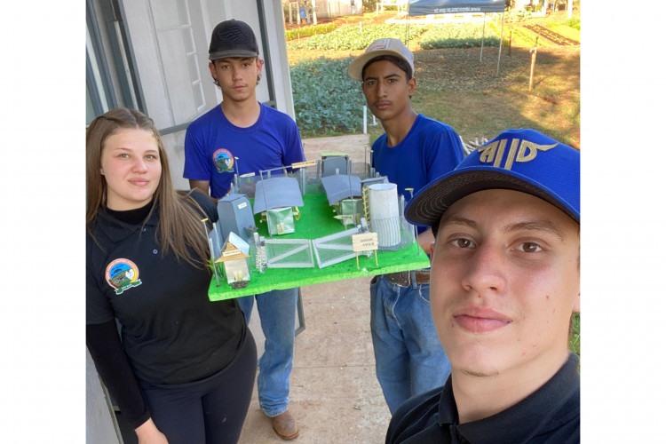 Projetos de colégio agrícola de Apucarana ganham destaque na Expo Agri 2025