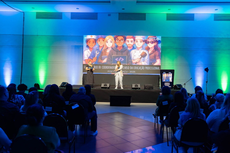 Seminário capacita 800 coordenadores da Educação Profissional do Estado