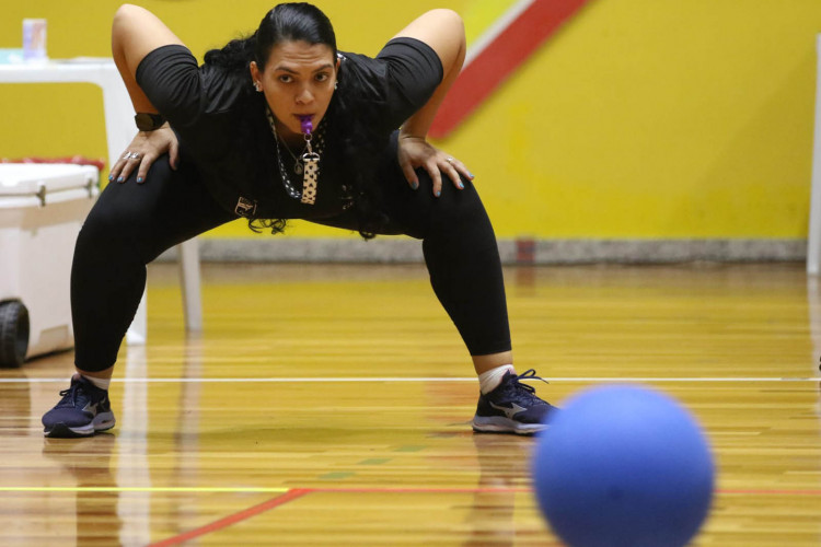 Lição para todos: professora paranaense inspira alunos com valores do esporte paralímpico