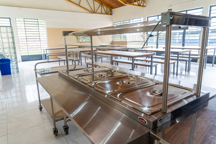 R$ 30 milhões: Estado entrega lava-louças e equipamentos para cozinhas de escolas estaduais