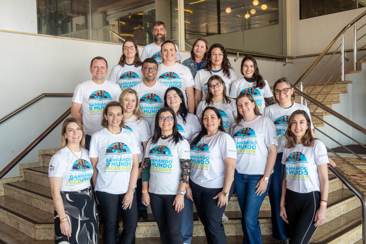 Professores convocados para o Ganhando o Mundo começam preparação para intercâmbio