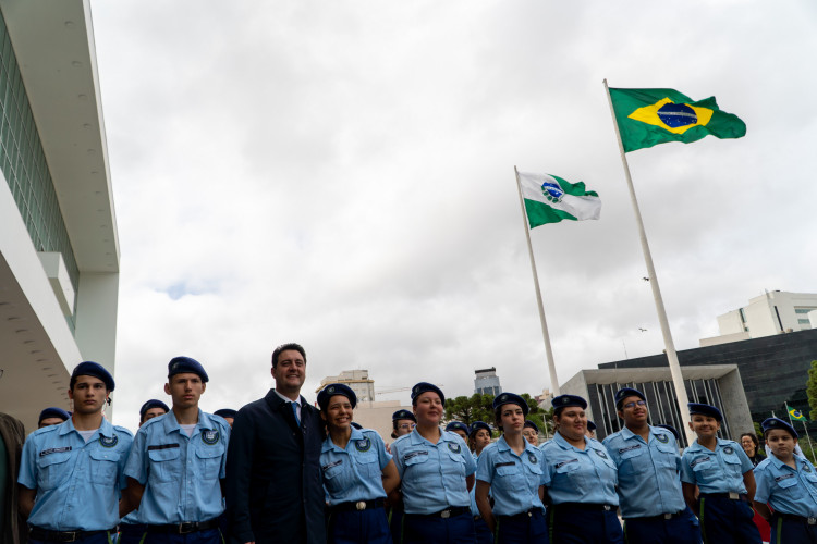 Cerimônia no Palácio Iguaçu celebra a independência e o início da Semana da Pátria
