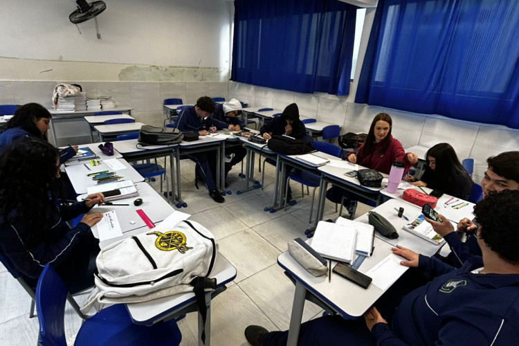 Colégios estaduais promovem atividades pedagógicas em homenagem à Semana da Pátria