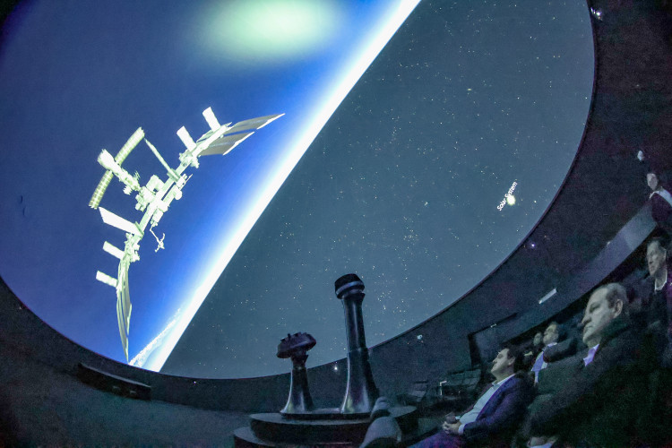 Paraná assina parceria na Alemanha e terá equipamento de ponta no planetário mais moderno da América