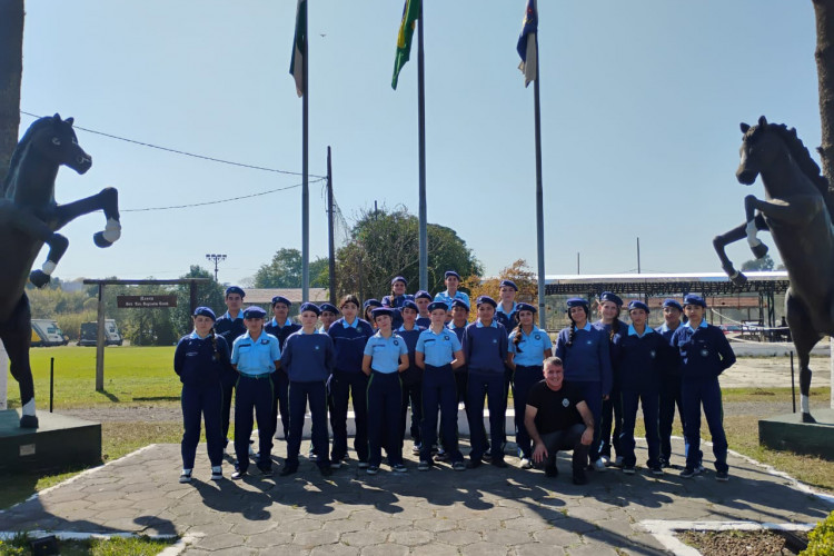 Colégios cívico-militares se preparam para desfiles de 7 de Setembro