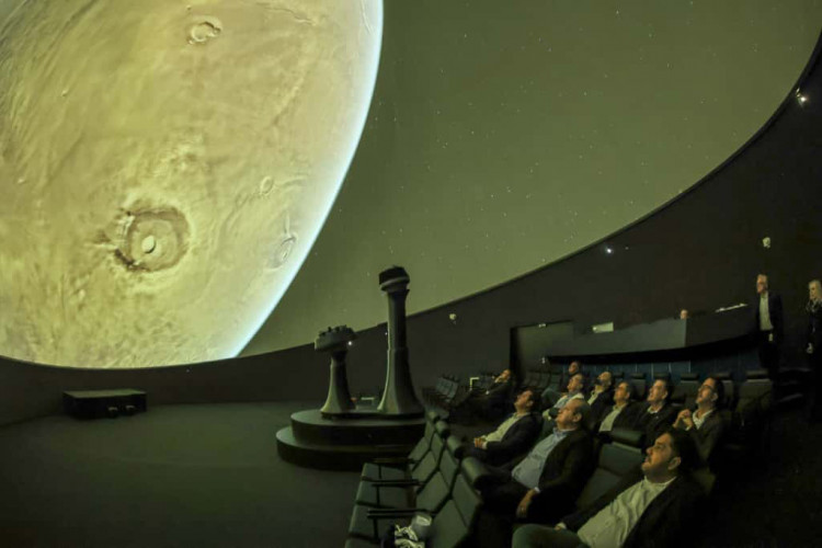 Paraná assina parceria na Alemanha e terá equipamento de ponta no planetário mais moderno da América