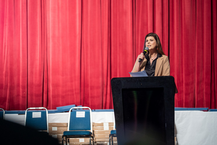 Estado começa a homenagear 5 mil educadores que inspiram alunos nas salas de aula
