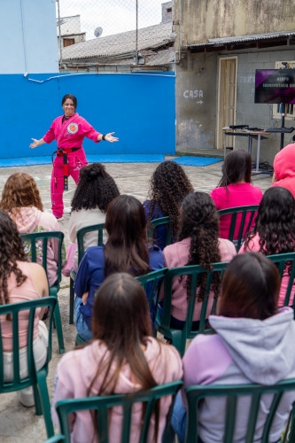 Colégio da rede estadual promove aulão de Kempô e aumenta diálogo com aulas
