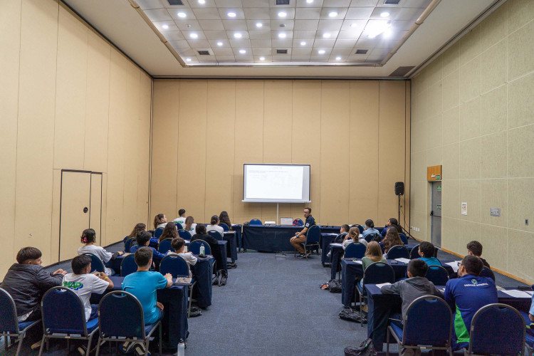 Imersão prepara alunos da rede estadual para a Olimpíada Brasileira de Matemática