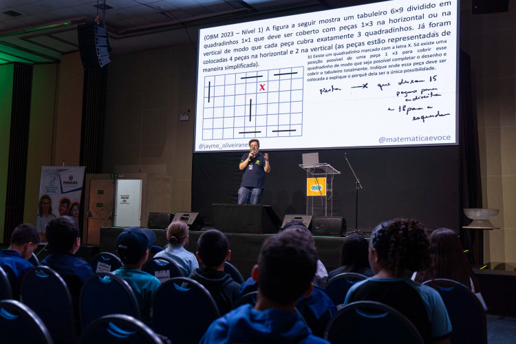 Imersão prepara alunos da rede estadual para a Olimpíada Brasileira de Matemática
