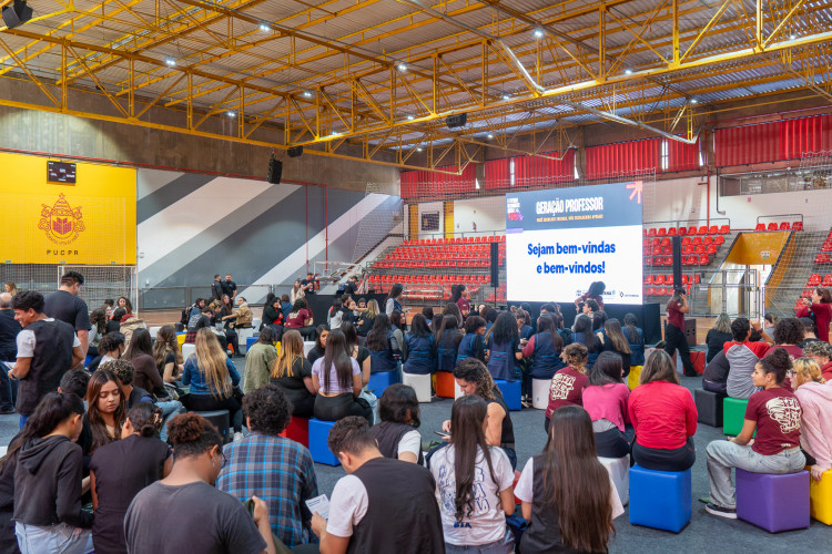Secretaria da Educação participa de debate que incentiva formação em Licenciatura